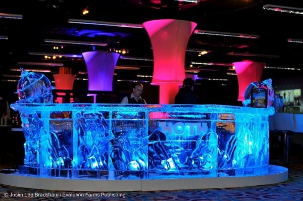 ice, ice sculpture, crave, crave catering, ice design, ice sculpting, austin catering